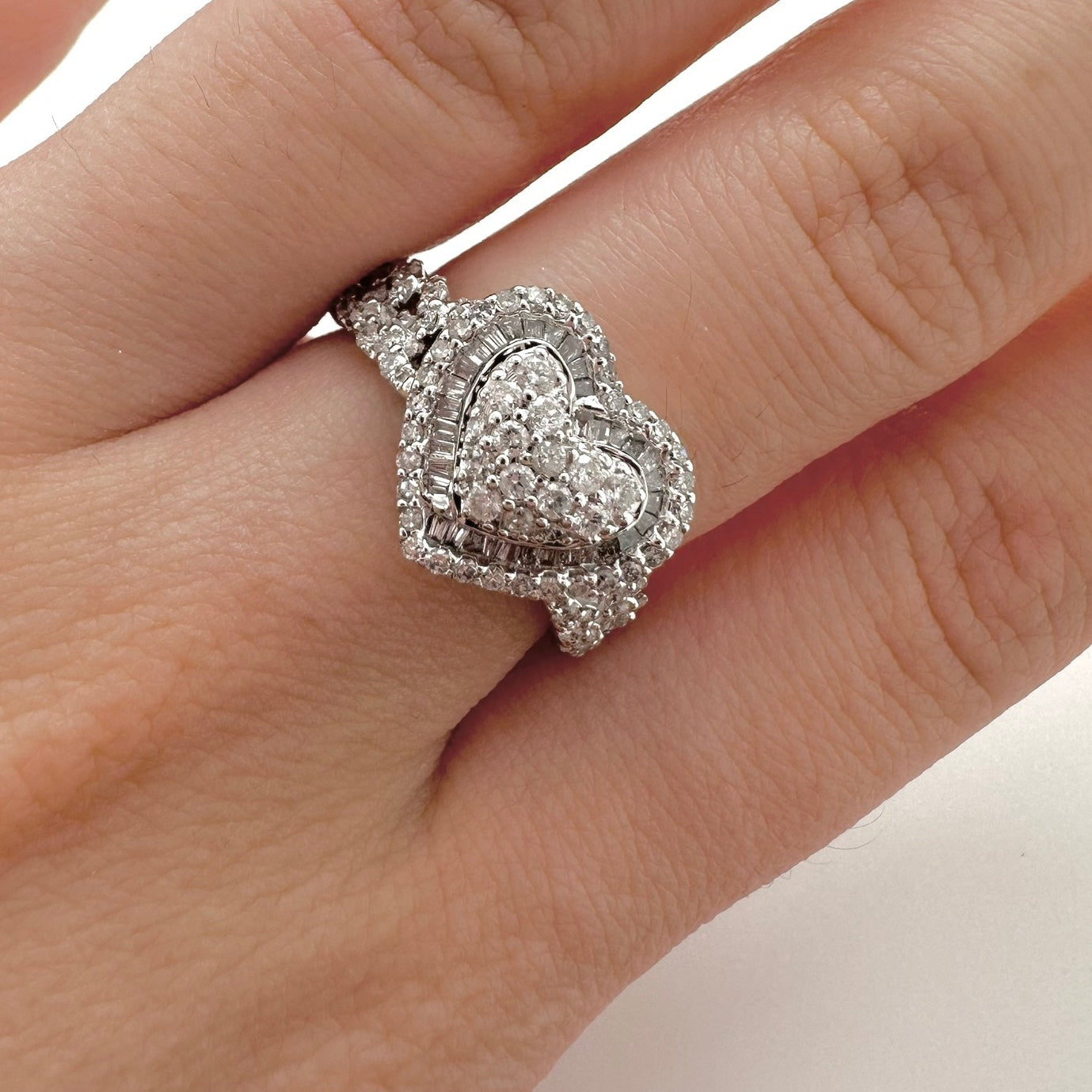 1.00CT Diamond Heart 10K Ring