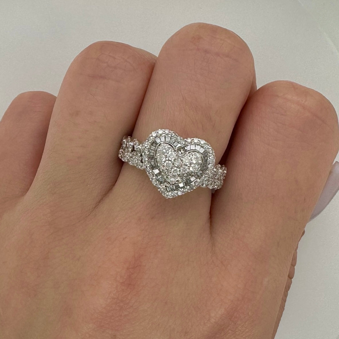 1.00CT Diamond Heart 10K Ring