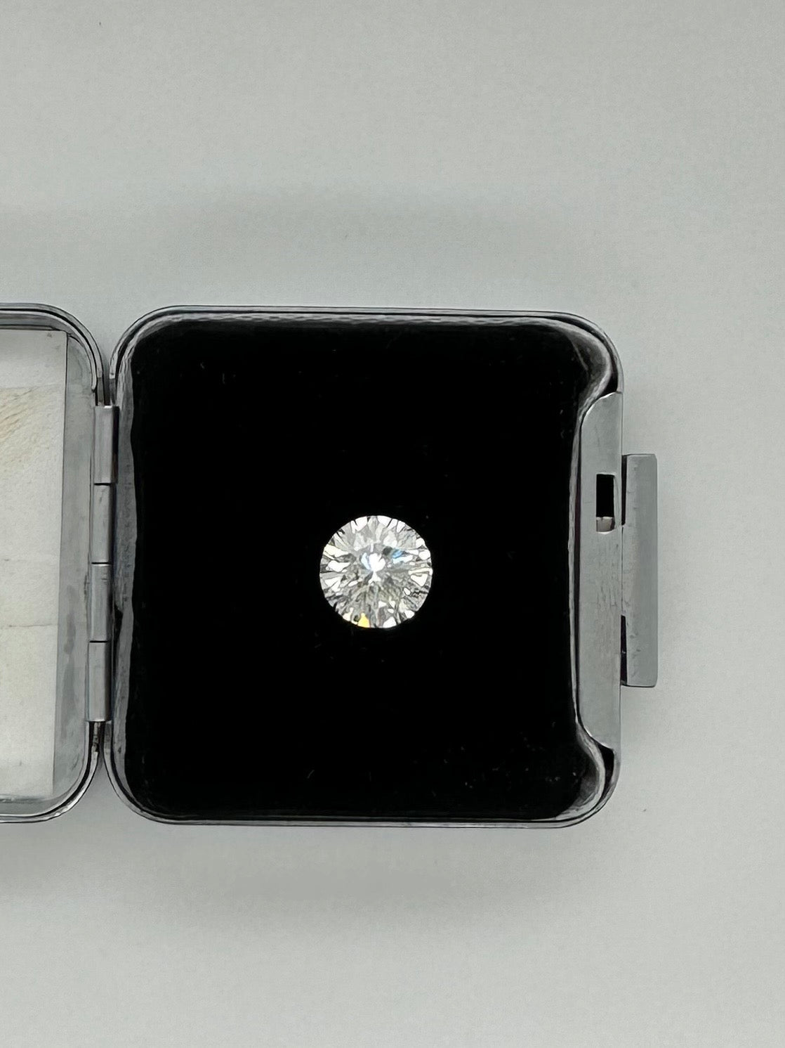 EGL 2.15CT Round Diamond