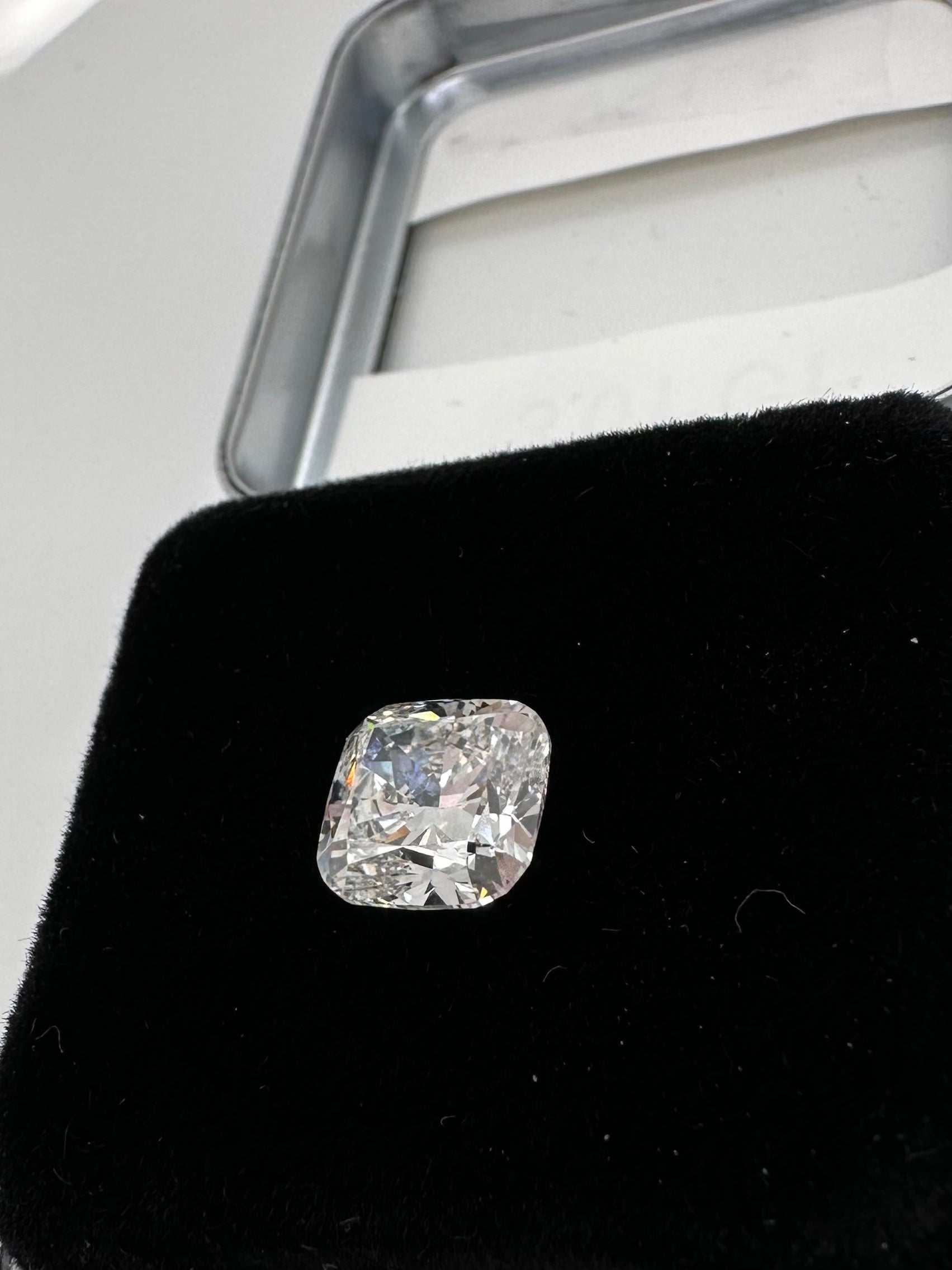 IGI 3.01CT Cushion LAB Diamond