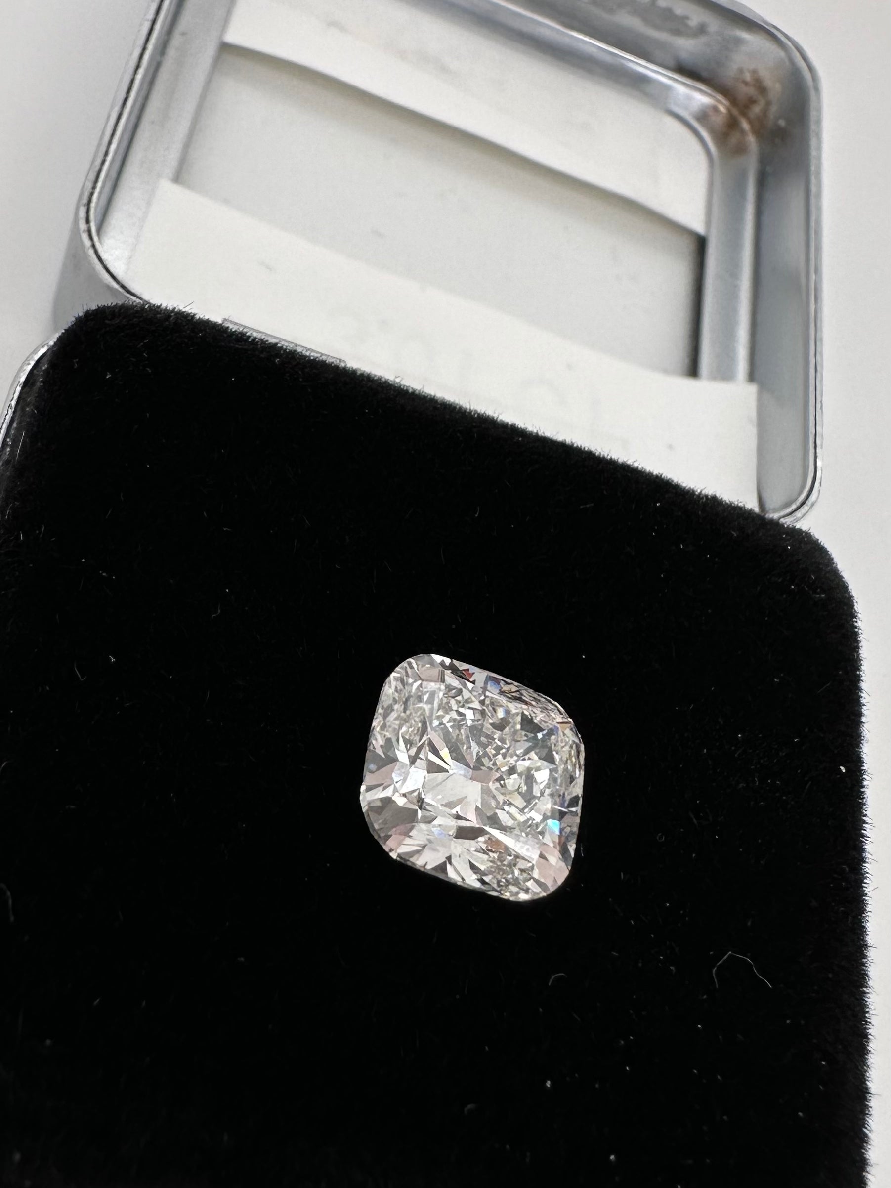 IGI 3.01CT Cushion LAB Diamond