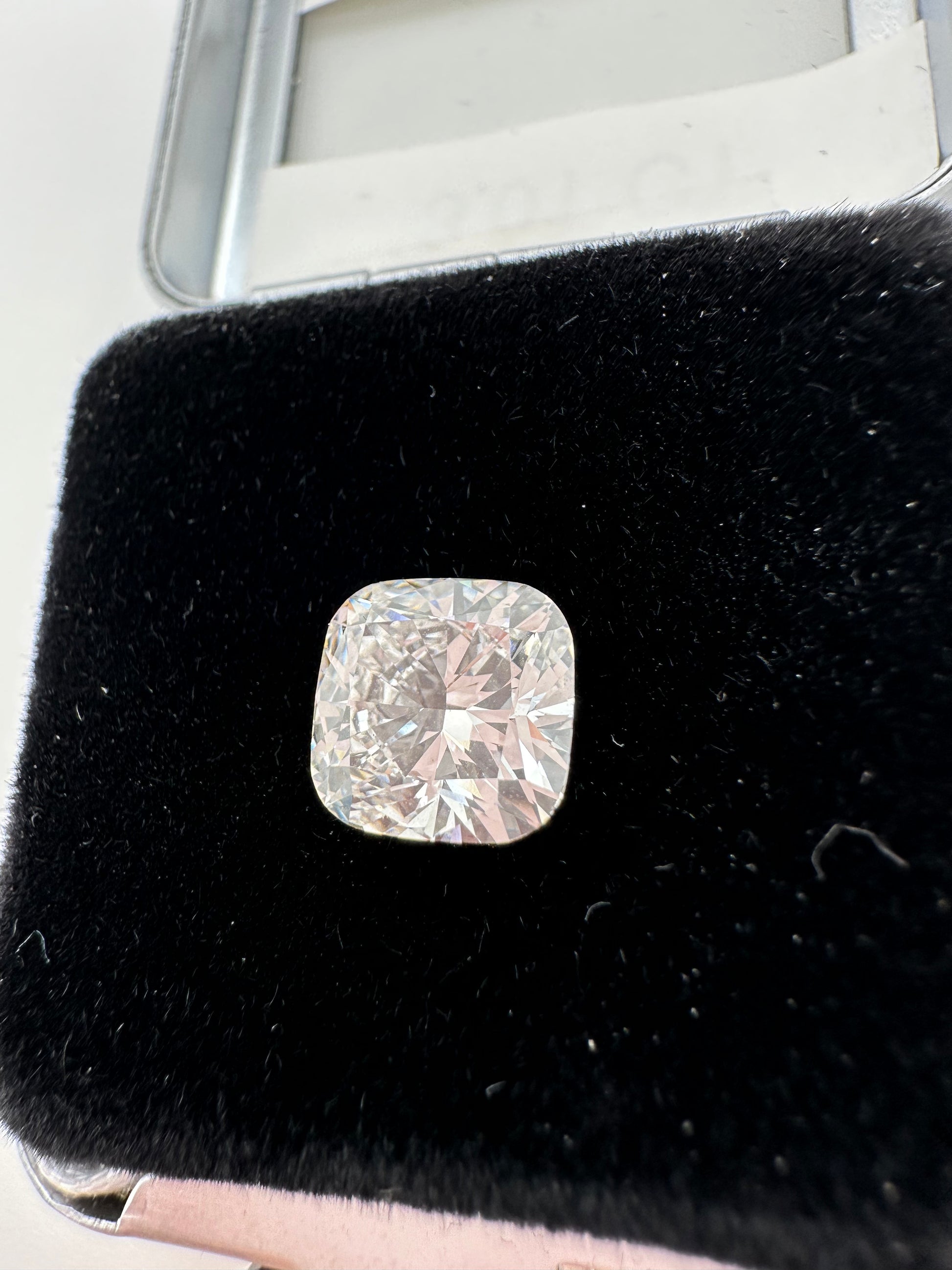 IGI 3.01CT Cushion LAB Diamond