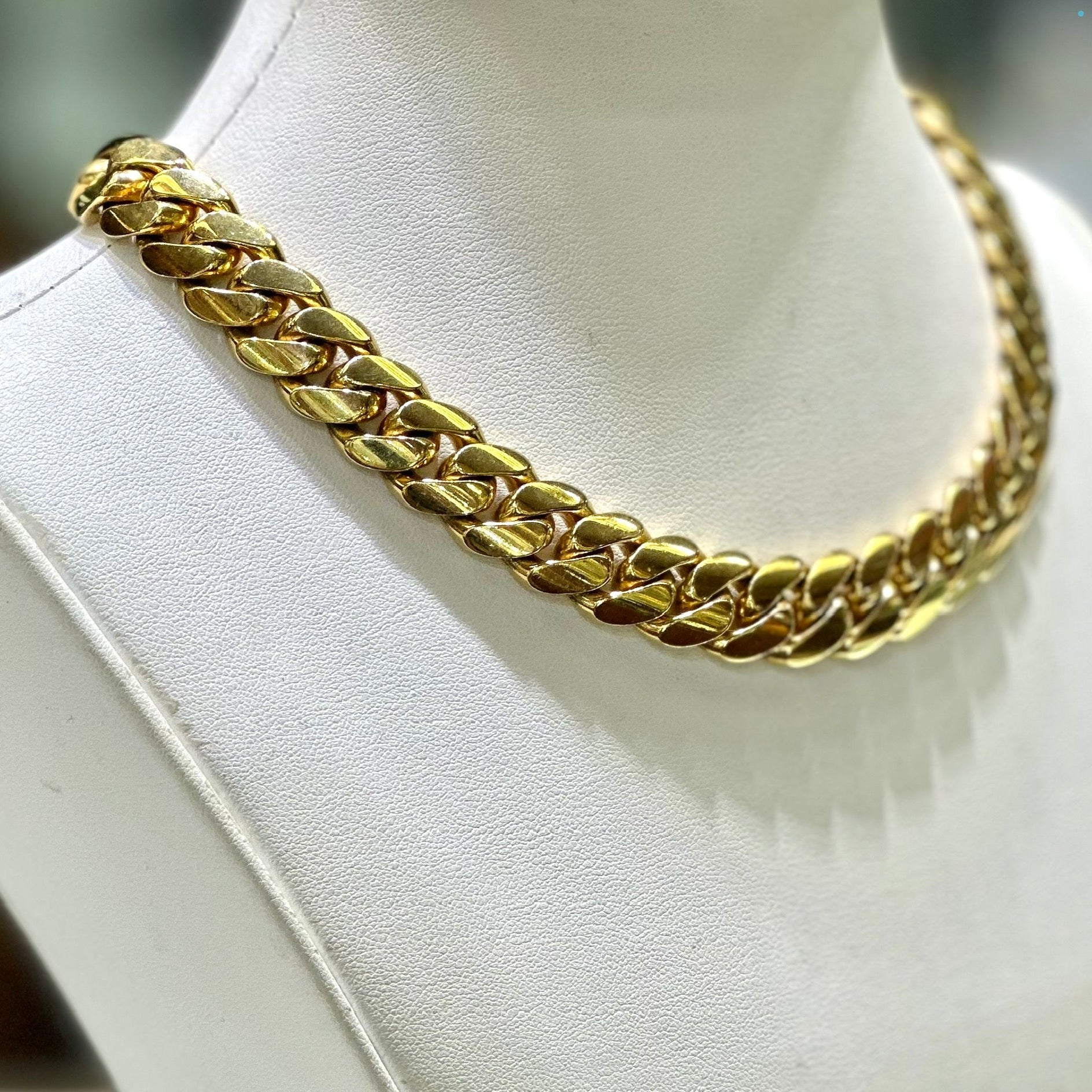 10K Yellow Gold Cuban Link Chain 14mm