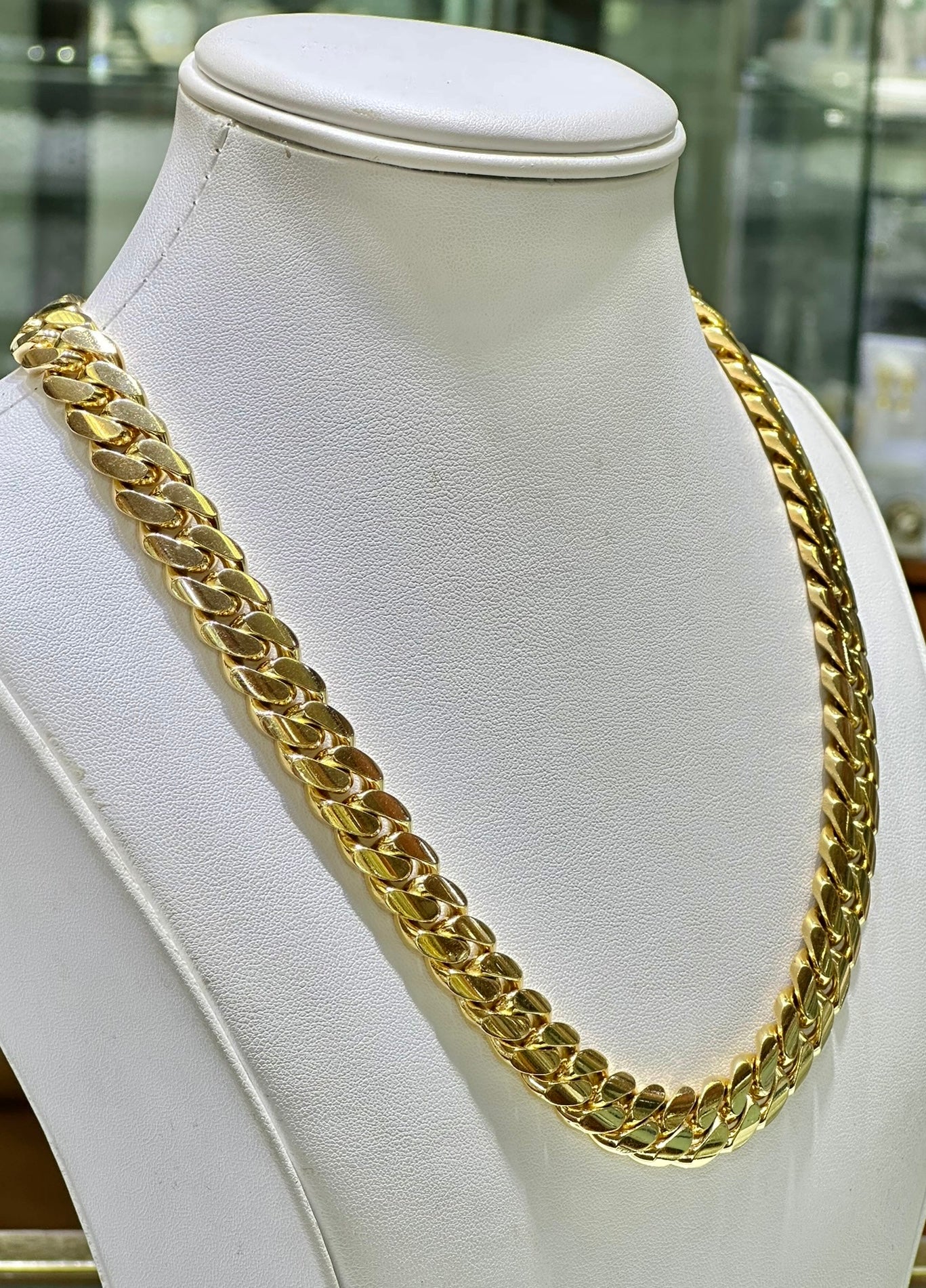 10K Yellow Gold Cuban Link Chain 12mm