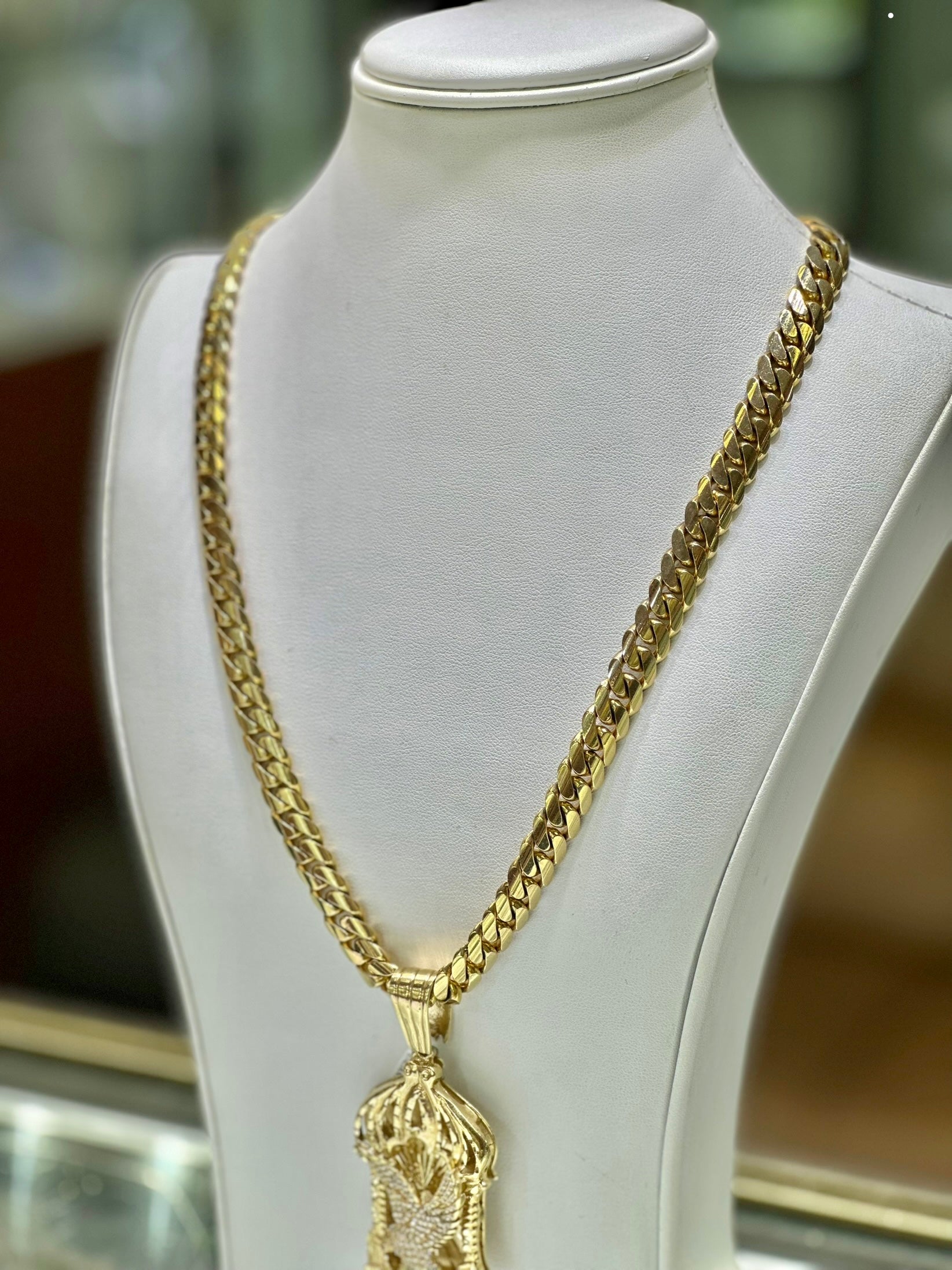 10K Yellow Gold Cuban Link Chain 10mm