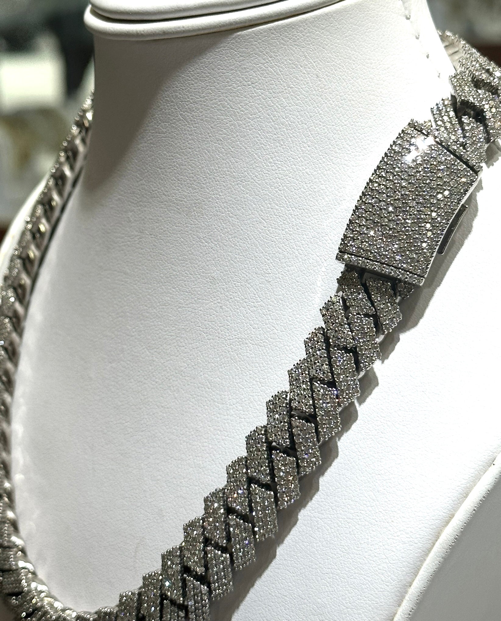 25.5CT Diamond 10K Cuban Link Chain 14mm