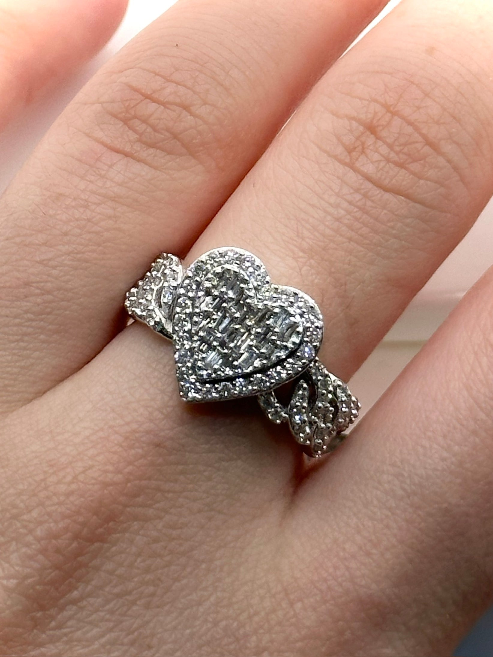 0.80CT Diamond Heart 10K Ring